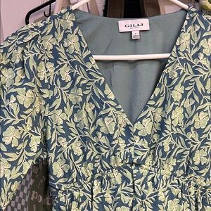 Gilli Leafy V-Neck Dress in Blue and Green